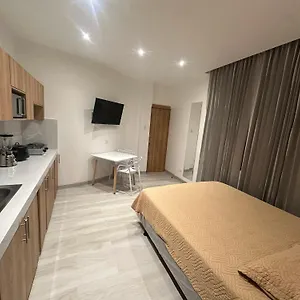  Apartment White House
